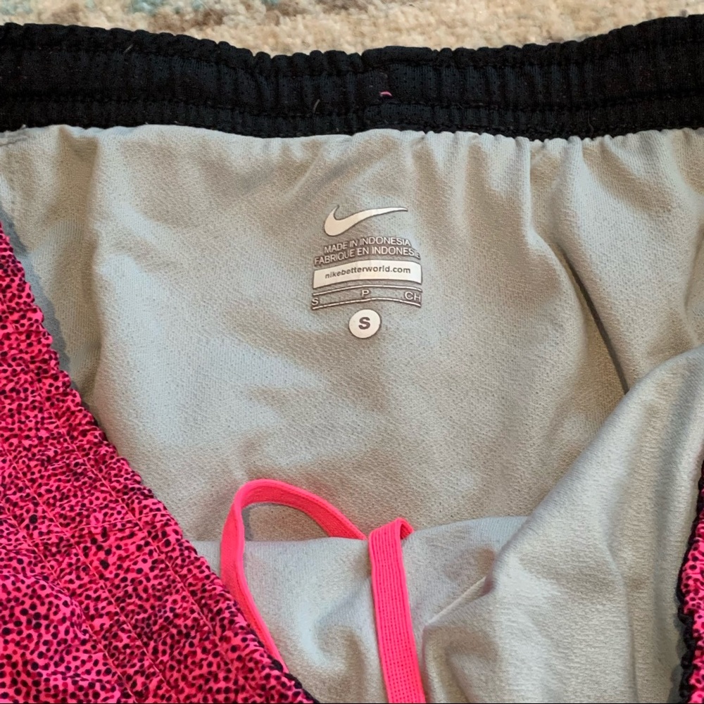 🎈3/$25 Nike Dri-Fit Pink and Black Speckled Athletic Running Shorts! - Picture 3 of 3